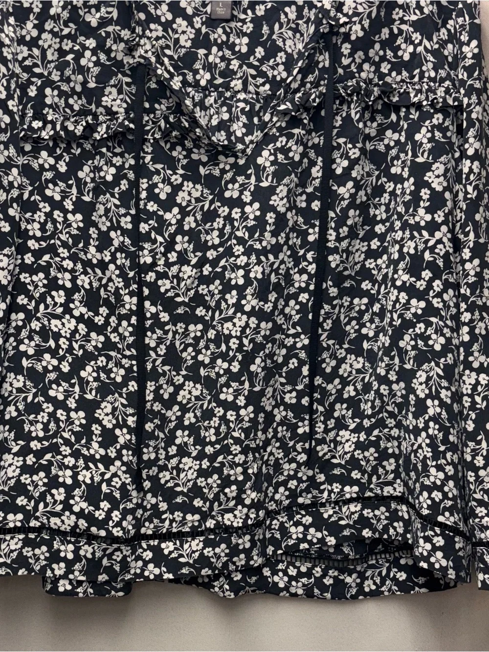 Point Sur by J Crew Black & White 100% Silk Floral Blouse Size Large